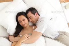 Семейная пара спит красиво картинки